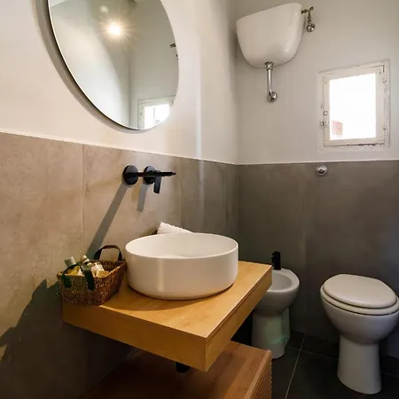 Guesthost - Vicolo In Santa Caterina 아파트