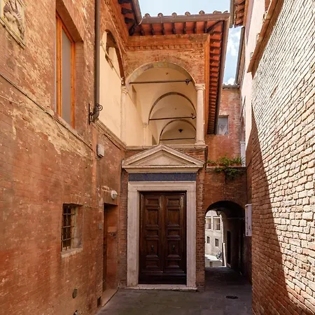 Guesthost - Vicolo In Santa Caterina *